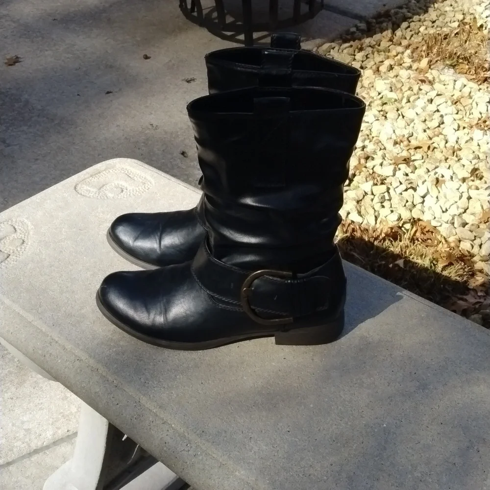 American Eagle Woman’s Boots size 9.5